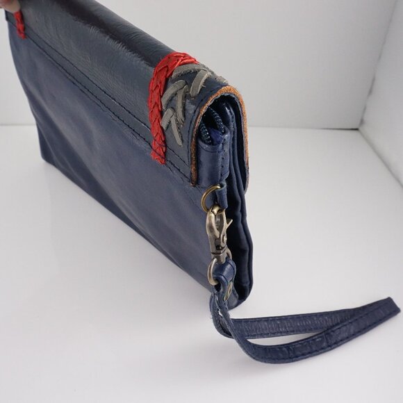 Leather Pineapple Conure Wristlet / Crossbody Wallet - Picture 5 of 12